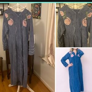 v i n t a g e ::
 chenille housecoat